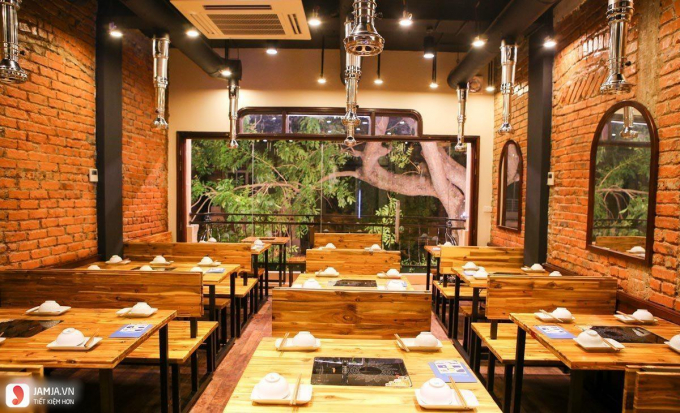 Bà bầu nên lựa chọn địa chỉ rộng rãi khi ăn lẩu thái