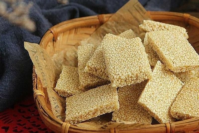 Kẹo mè xửng xứ huế